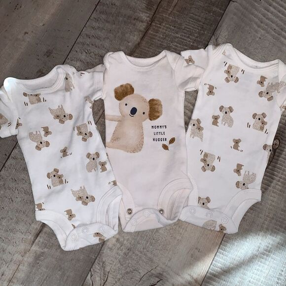 Lot of 3 ONE PIECE -size PREEMIE - Picture 3 of 7